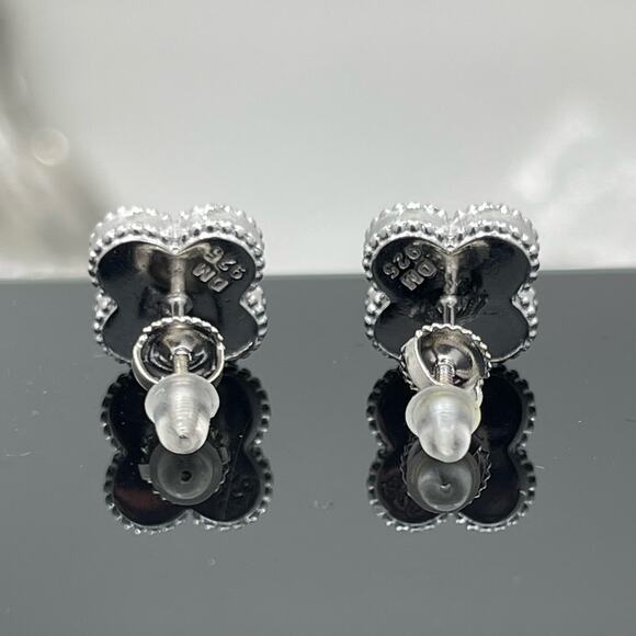 Green Onyx Flower Stud Earrings 925 Sterling Silver Screw Back Posts - Picture 7 of 9